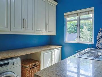 4 Bedroom House in Midfield Estate