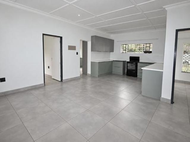 4 Bedroom House in Noordhoek