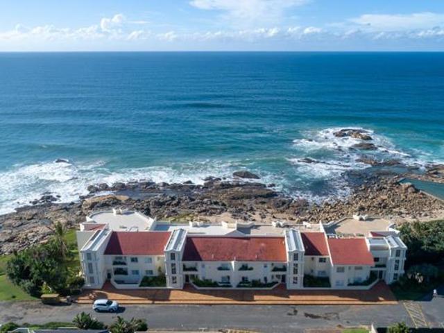 4 Bedroom House in Southbroom