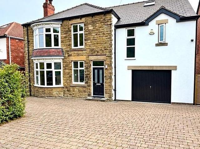 4 bedroom house in Sheffield