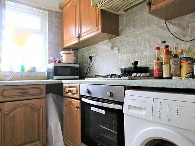4 bedroom house in Sheffield