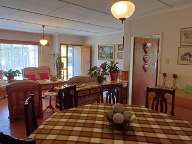 4 Bedroom House in Panorama