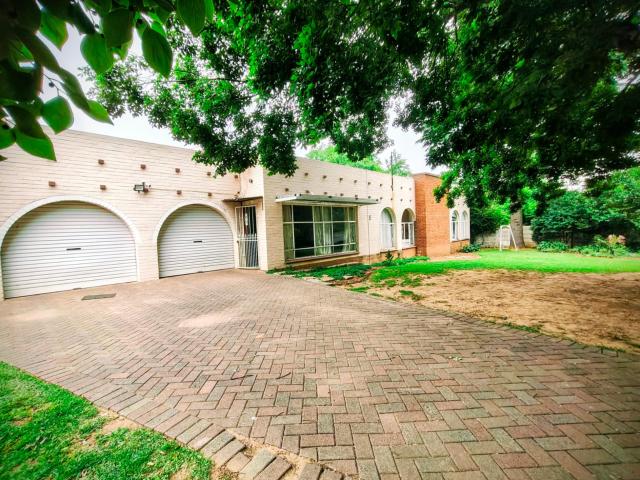 4 Bedroom House in Panorama