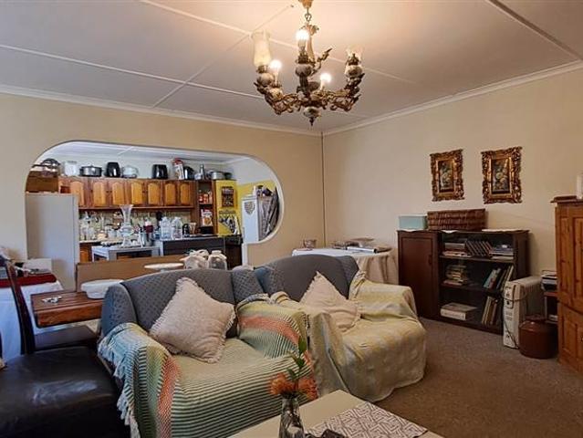 4 Bedroom House in Panorama
