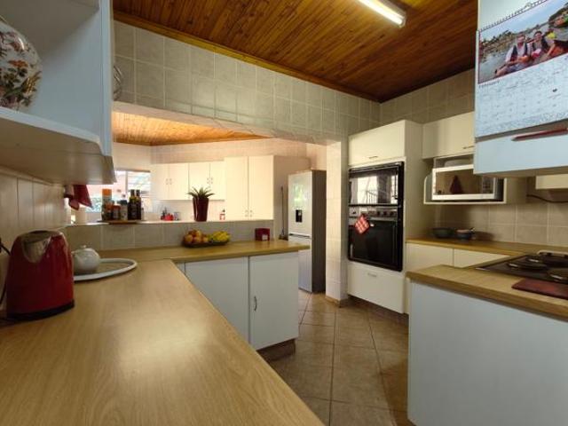 4 Bedroom House in Panorama