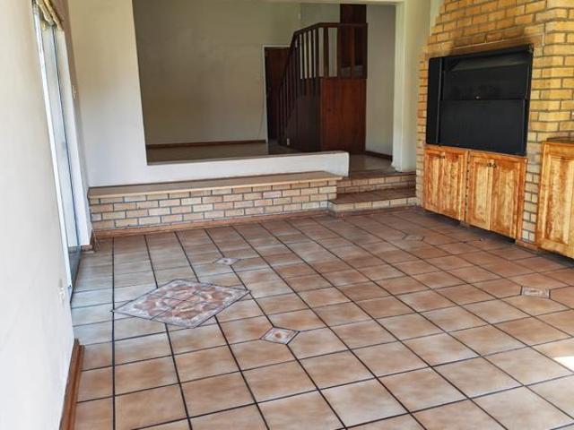 4 Bedroom House in Panorama