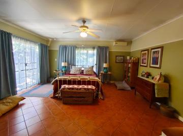 4 Bedroom House in Park West