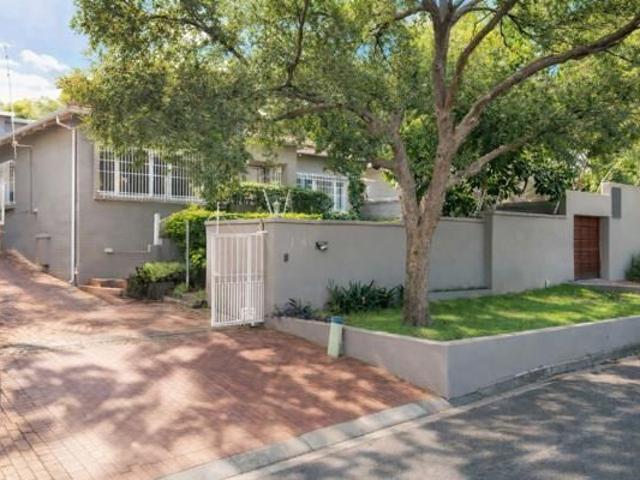 4 Bedroom House in Parkhurst