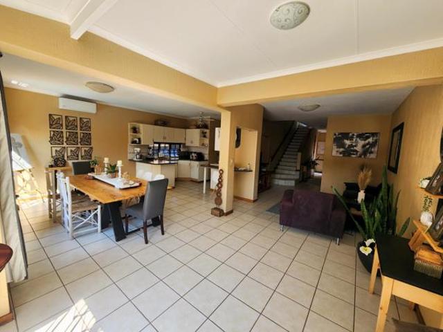 4 Bedroom House in Parkville