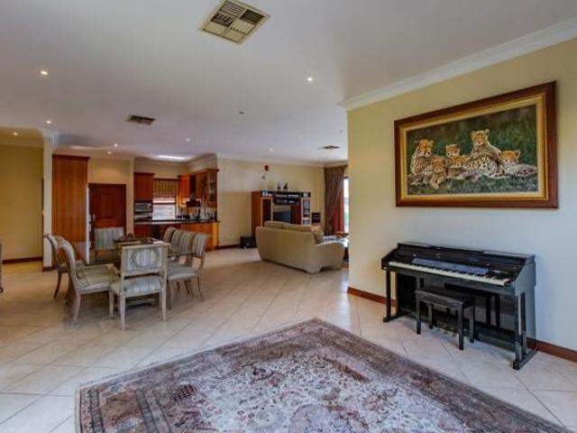4 Bedroom House in Pecanwood