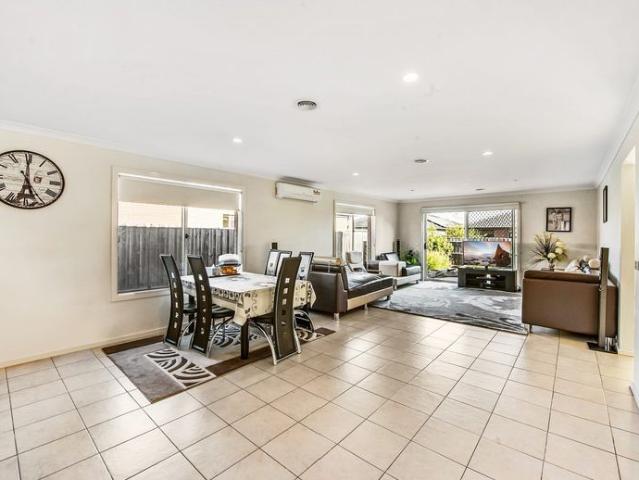 4 BEDROOM HOUSE IN PRIME LOCATION