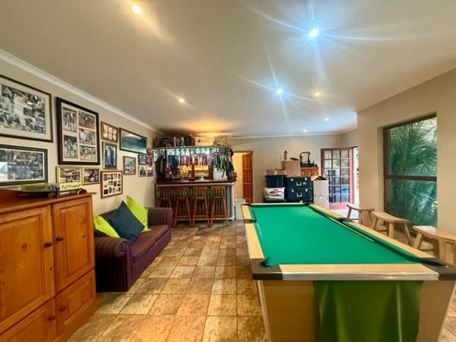 4 Bedroom House in Protea Park