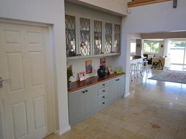4 Bedroom House in Royal Alfred Marina