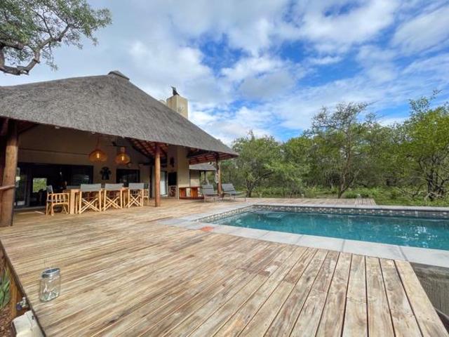 4 Bedroom House in Raptors View Wildlife Estate