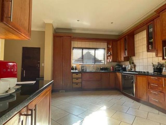 4 Bedroom House in Raslouw