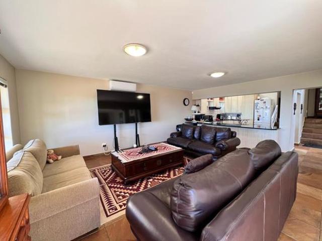 4 Bedroom House in Wavecrest