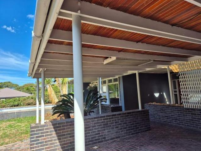 4 Bedroom House in Walmer