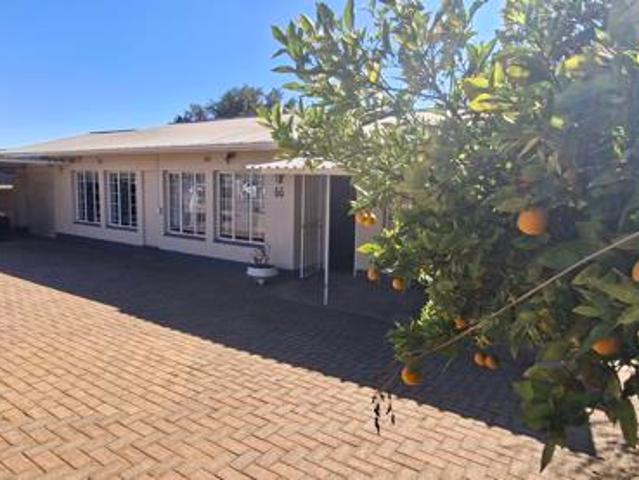 4 Bedroom House in Wentworth Park