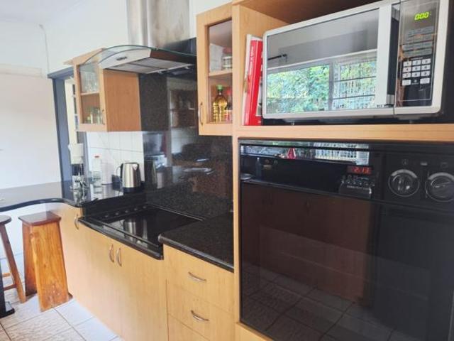 4 Bedroom House in Westbrook