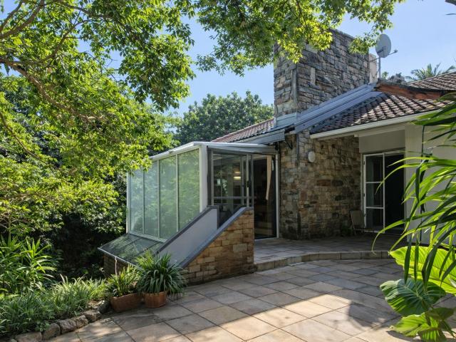 4 Bedroom House in Westbrook