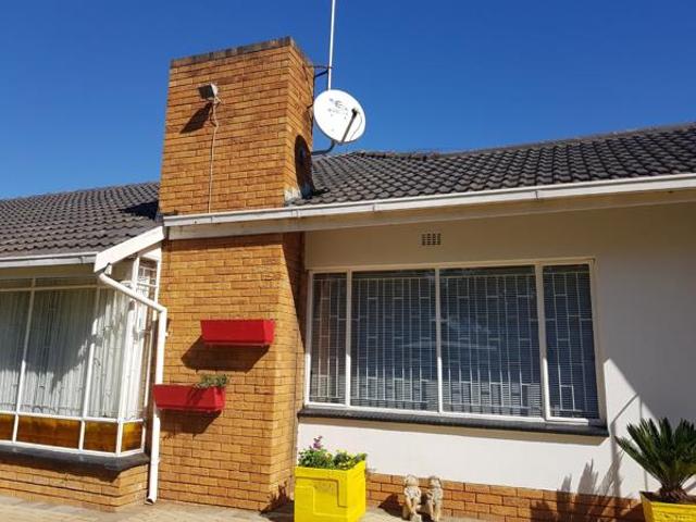 4 Bedroom House in Wilkoppies