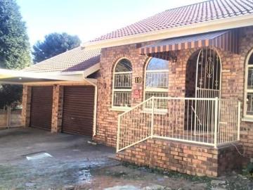 4 Bedroom House in Wilro Park