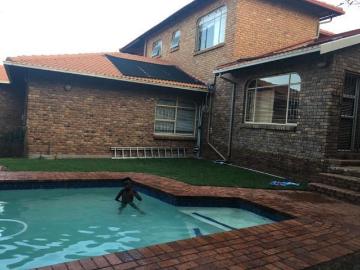 4 Bedroom House in Wilro Park