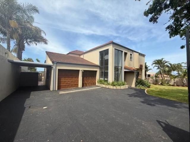4 Bedroom House in Umhlanga Rocks