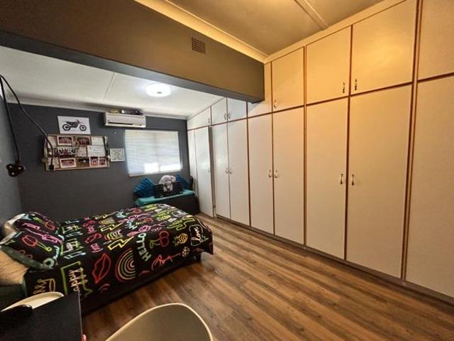4 Bedroom House in Upington Outlying