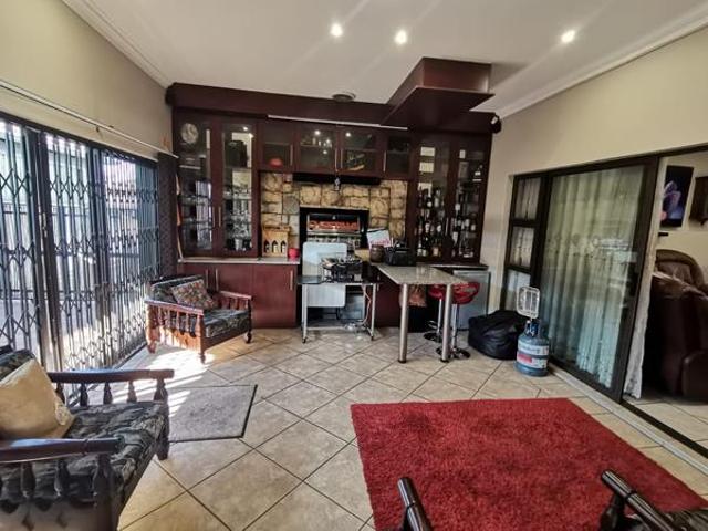 4 Bedroom House in Vanderbijlpark SE8