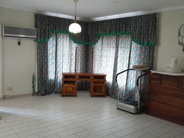 4 Bedroom House in Vanderkloof