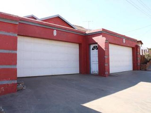 4 bedroom house on the market in att.