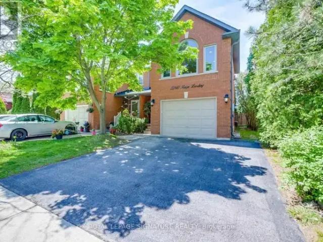 4 Bedroom House Oakville ON 105543531