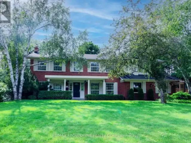 4 Bedroom House Oakville ON 103368045