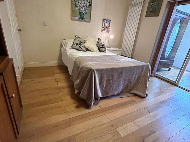 4 bedroom house of multiple occupation to rent