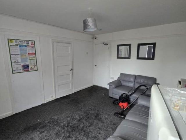 4 bedroom house of multiple occupation to rent