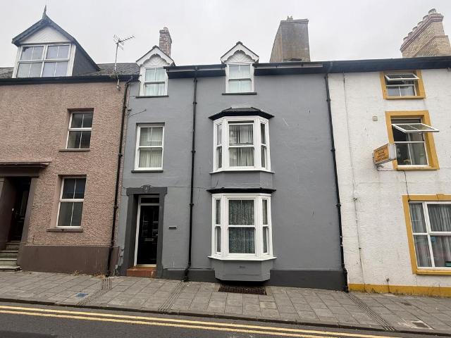 4 bedroom house of multiple occupation for sale