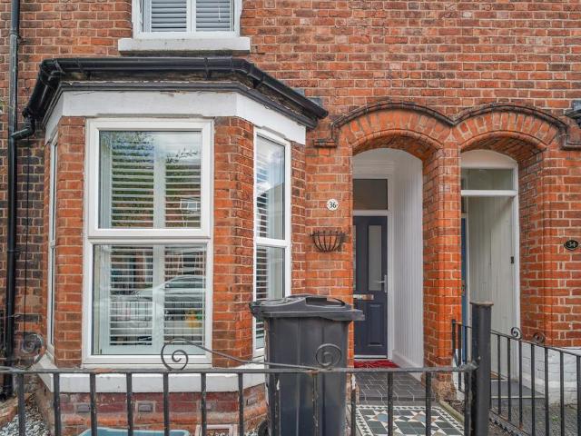 4 bedroom house of multiple occupation for sale