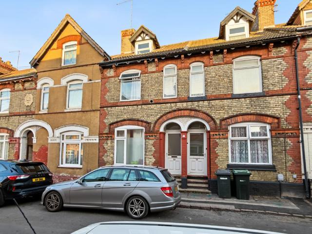 4 bedroom house of multiple occupation for sale
