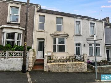 4 bedroom house of multiple occupation for sale