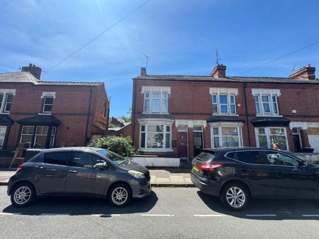 4 bedroom house of multiple occupation for sale