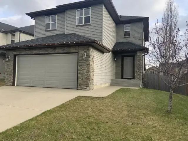 4 Bedroom House Okotoks AB 104598100