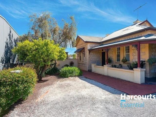 4 Bedroom House Old Reynella SA 106059571