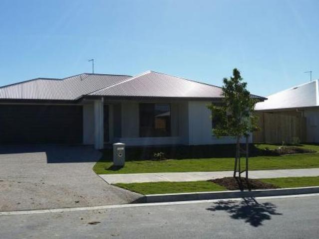 4 Bedroom House ORMEAU QLD 79996096