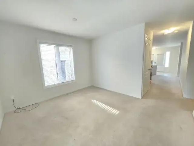 4 Bedroom House Oshawa ON 104142686
