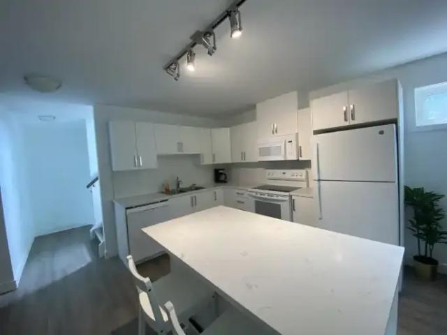4 Bedroom House Ottawa ON 104434168
