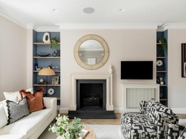 4 Bedroom House London Greater London 101996294