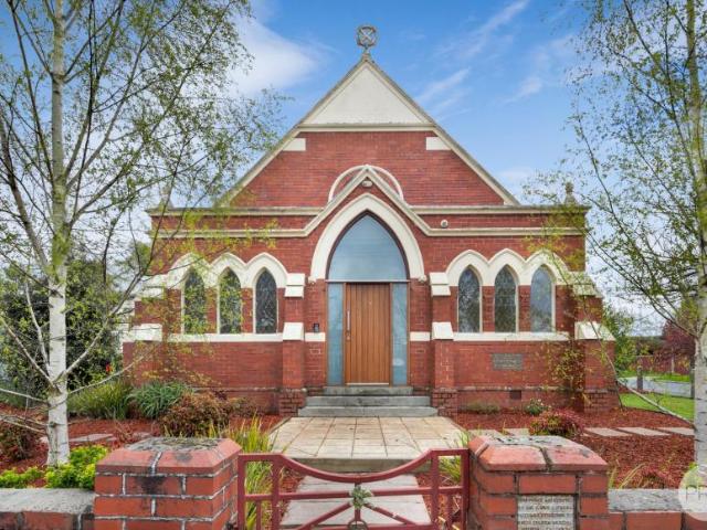 4 Bedroom House LAKE WENDOUREE VIC 106084242