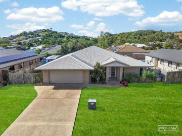 4 Bedroom House Lammermoor QLD 103326508