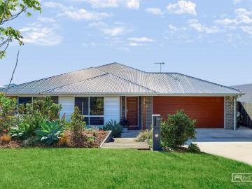 4 Bedroom House Lammermoor QLD 103490427